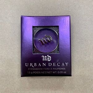 BNIB!  URBAN DECAY EYESHADOW IN FLASH.